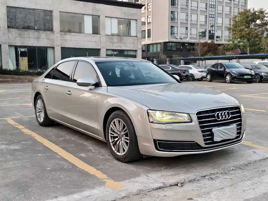 Audi A8 2015