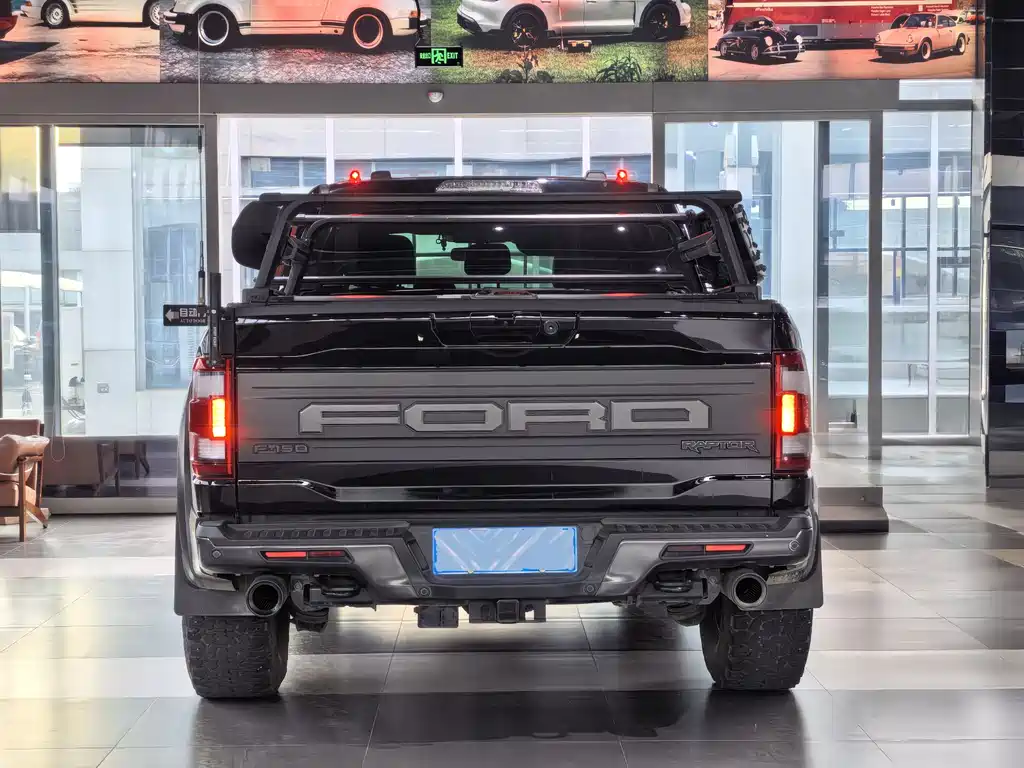 Ford F-150 Raptor 2023 — фото 15