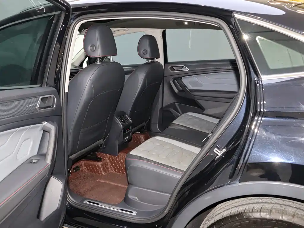 Volkswagen Tiguan X 2022 — фото 16