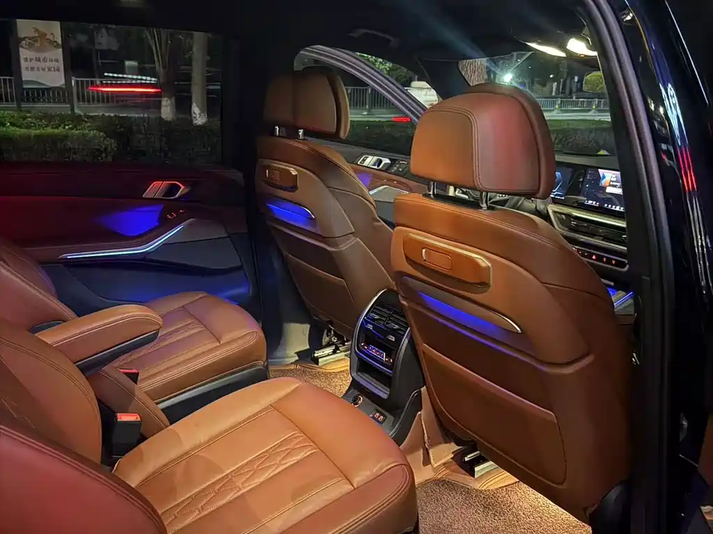 BMW X7 2024