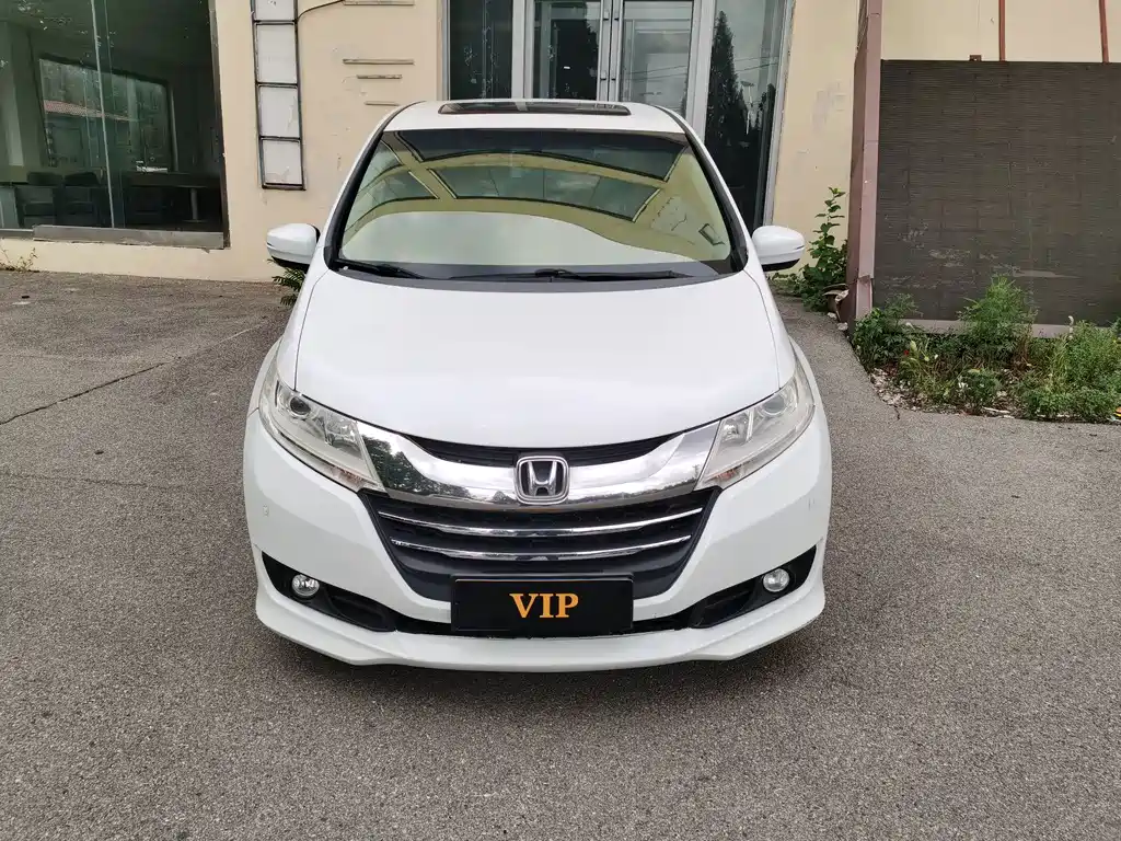 Honda Odyssey 2015 — фото 1