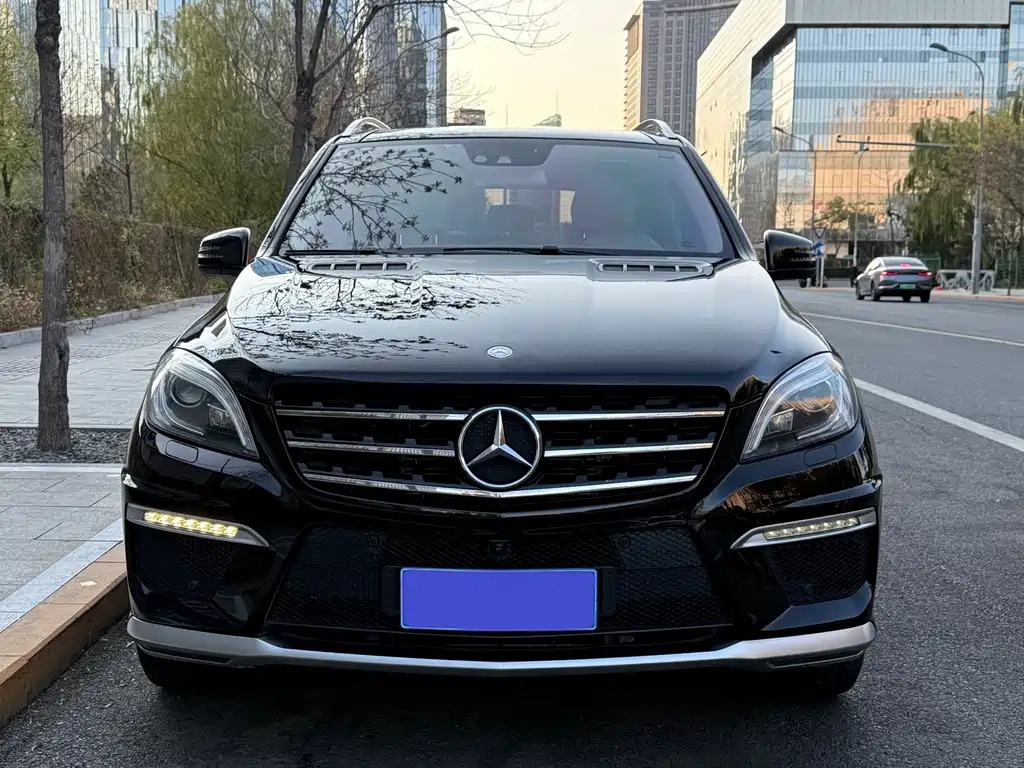 Mercedes-Benz M-Class AMG 2013 — фото 18