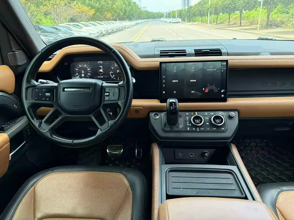 Land Rover Defender 2022 — фото 7