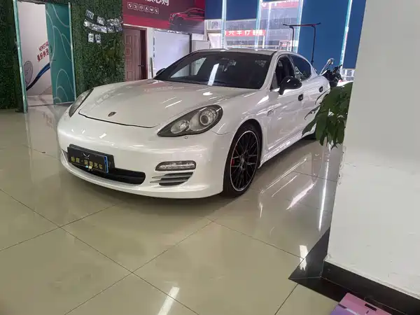 Porsche Panamera 2012