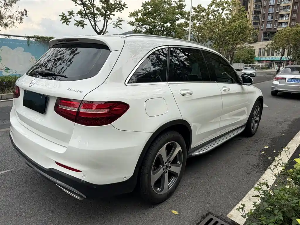 Mercedes-Benz GLC 2017 — фото 8