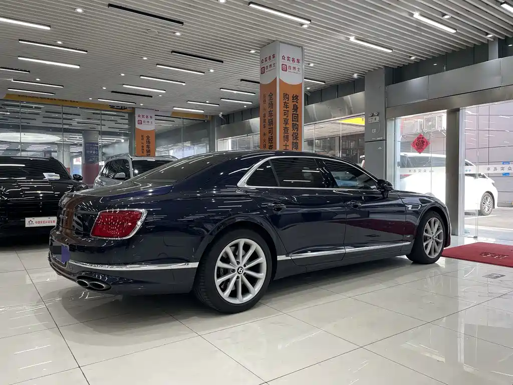 Bentley Flying Spur 2022 — фото 9
