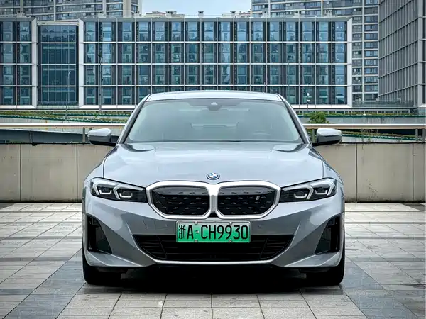 BMW i3 2024