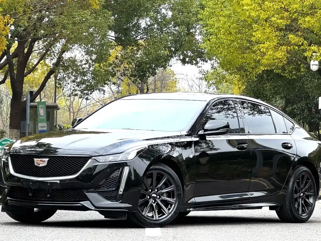 Cadillac CT5 2023 — фото 1