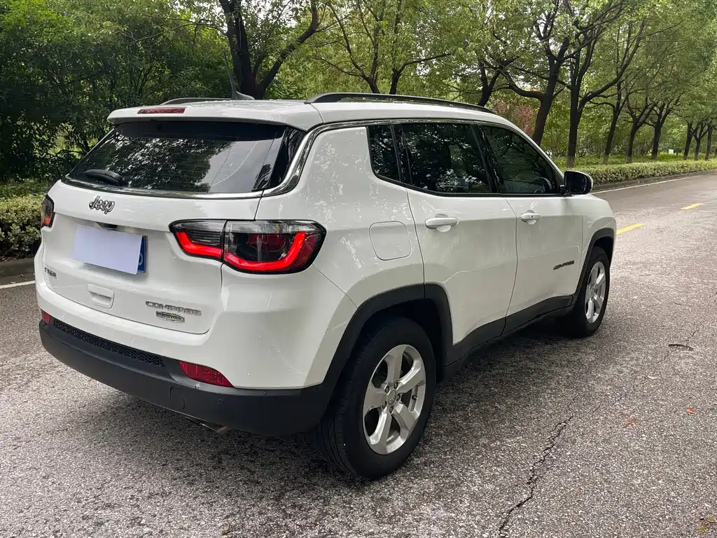Jeep Compass 2019 — фото 15
