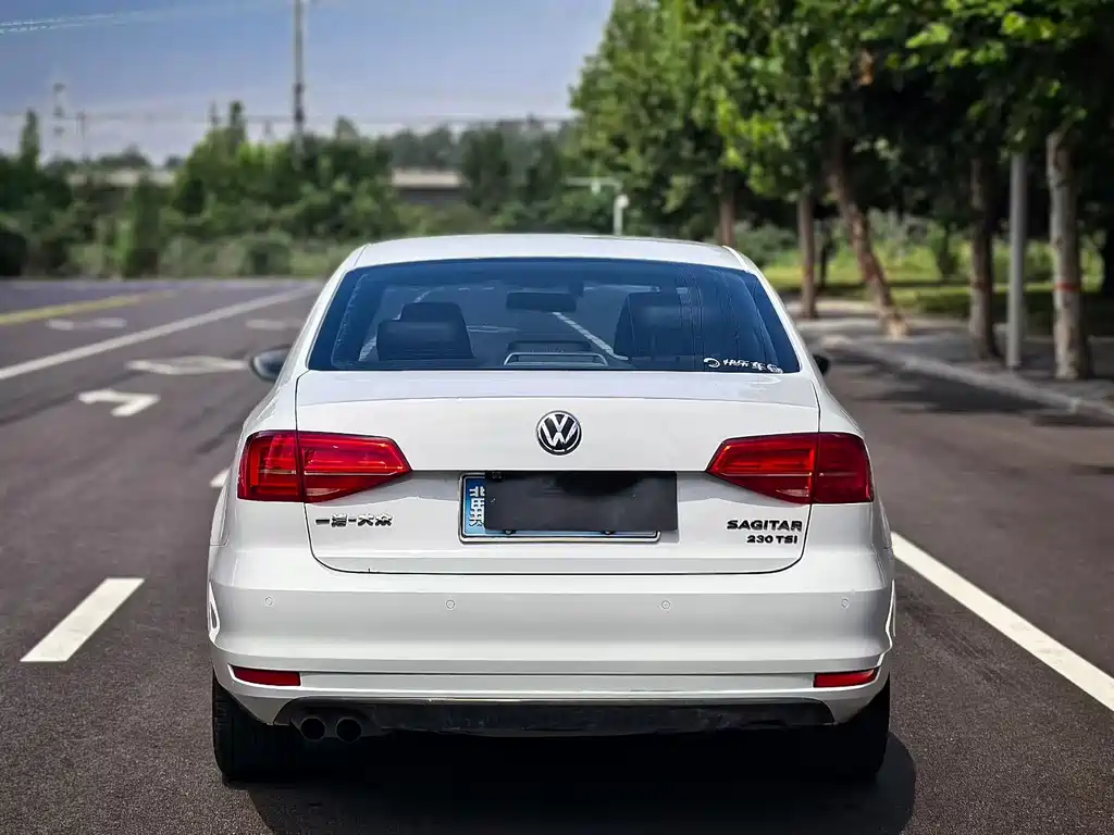 Volkswagen Sagitar 2017