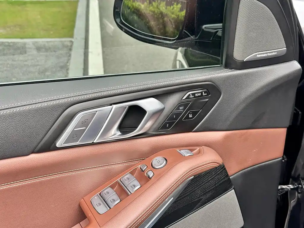 BMW X7 2022 — фото 11