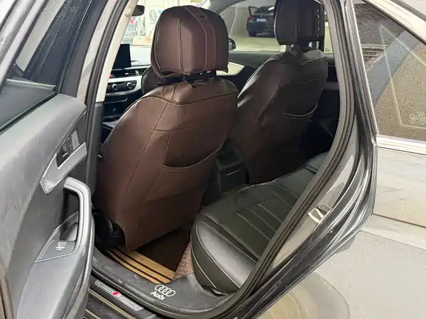 Audi A4L 2023
