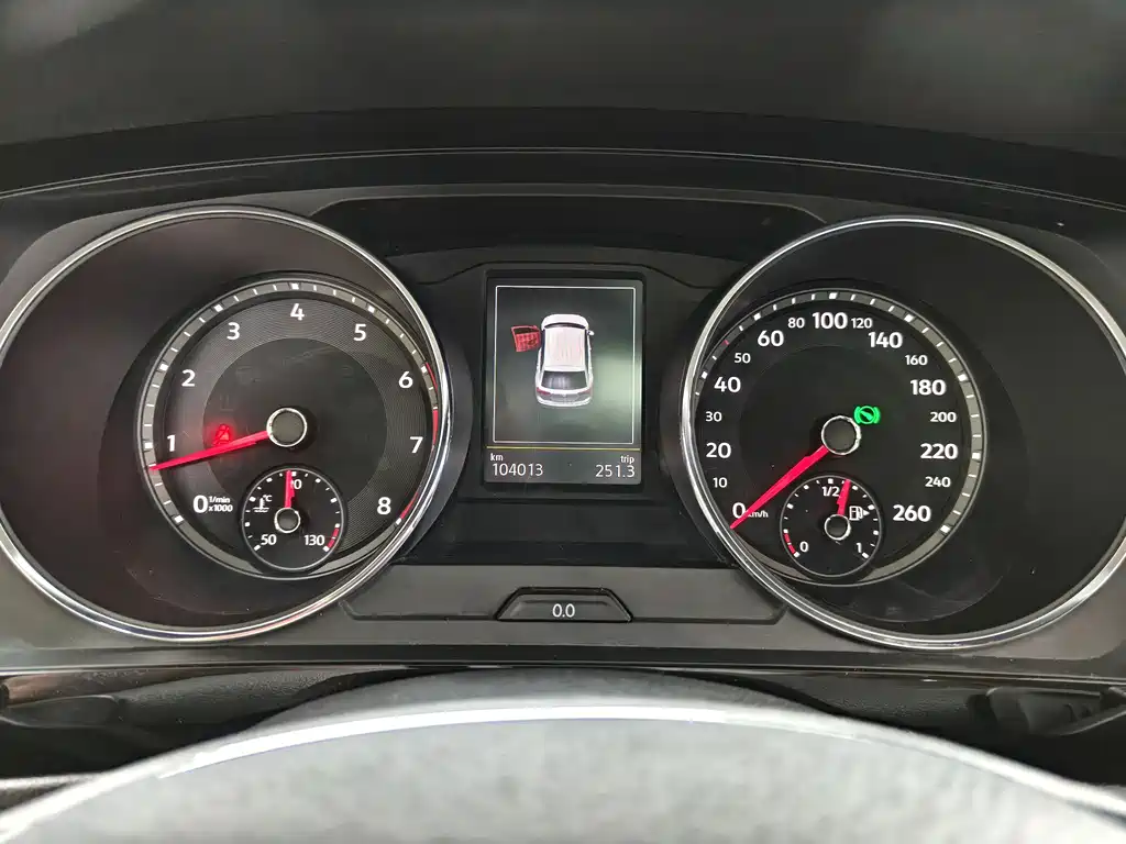 Volkswagen Tiguan L 2018 — фото 16