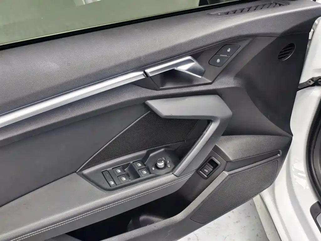 Audi A3 2022 — фото 16