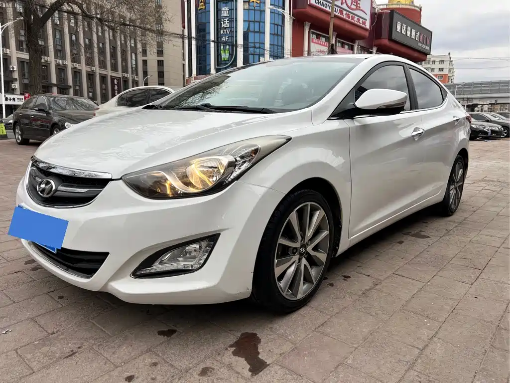 Hyundai Elantra Langdong 2015