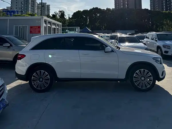 Mercedes-Benz GLC 2016