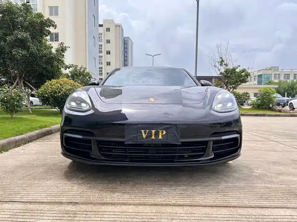 Porsche Panamera 2018