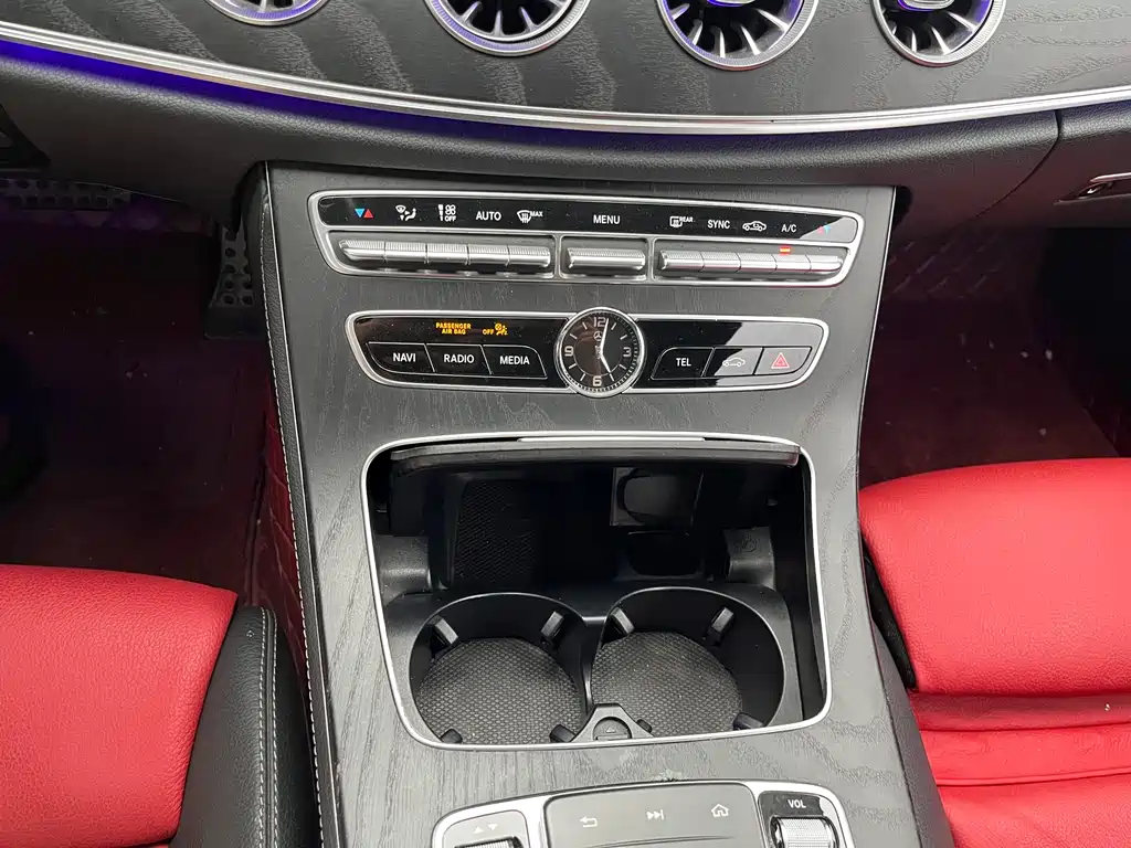 Mercedes-Benz E-Class 2020 — фото 16