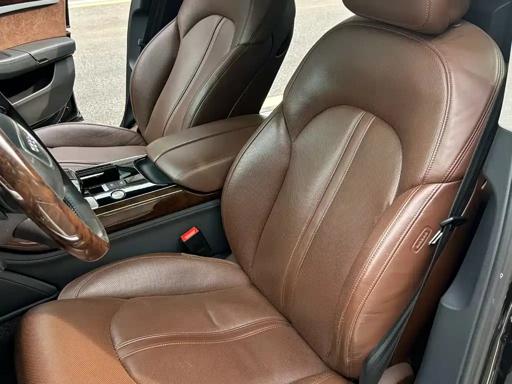 Audi A8 2014