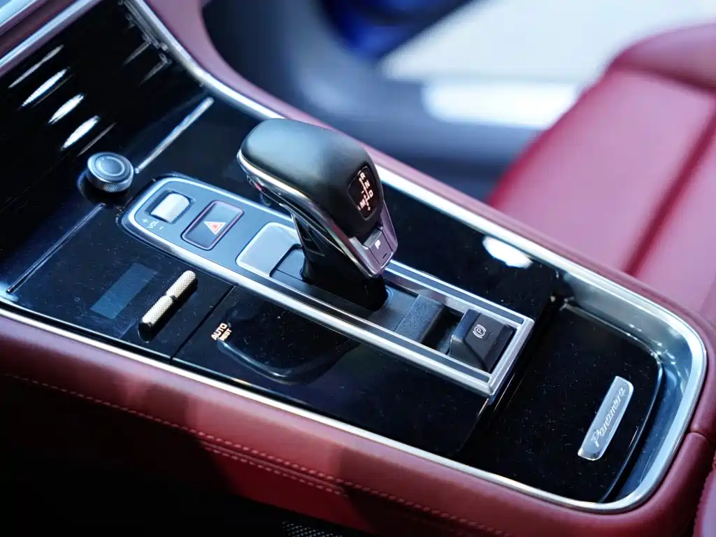 Porsche Panamera 2019 — фото 29