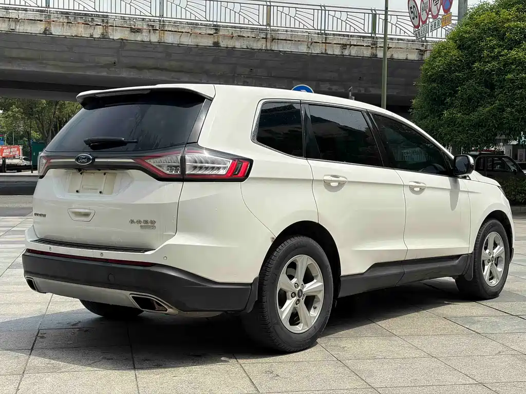 Ford Edge 2016 — фото 5