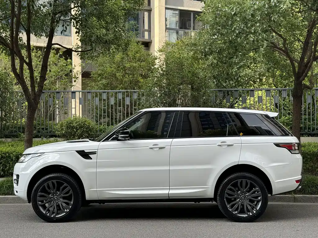 Land Rover Range Rover Sport 2017 — фото 3