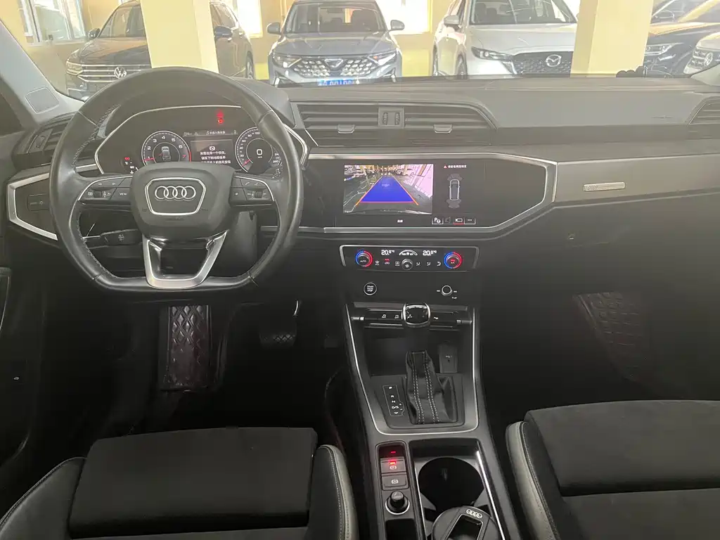 Audi Q3 2023 — фото 19