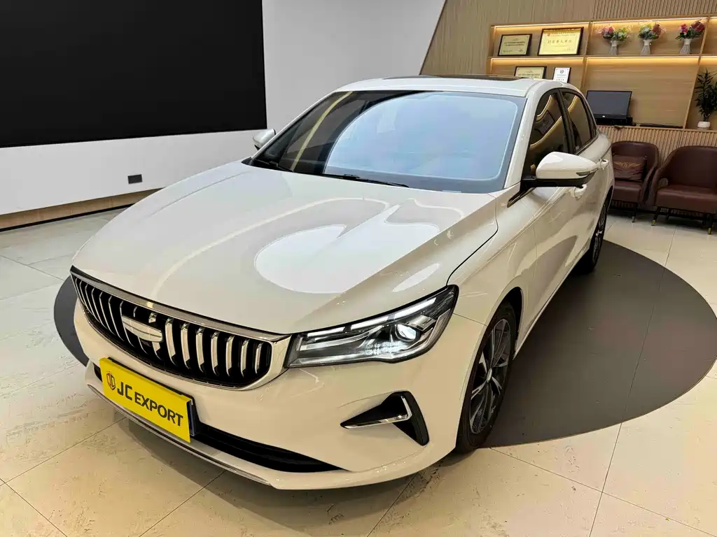 Geely Emgrand 2024