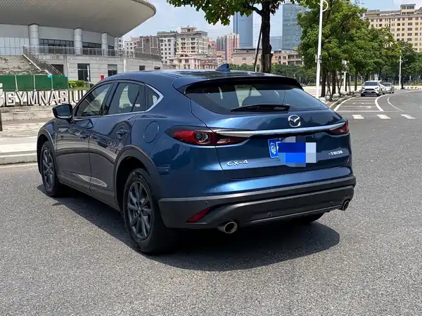 Mazda CX-4 2021