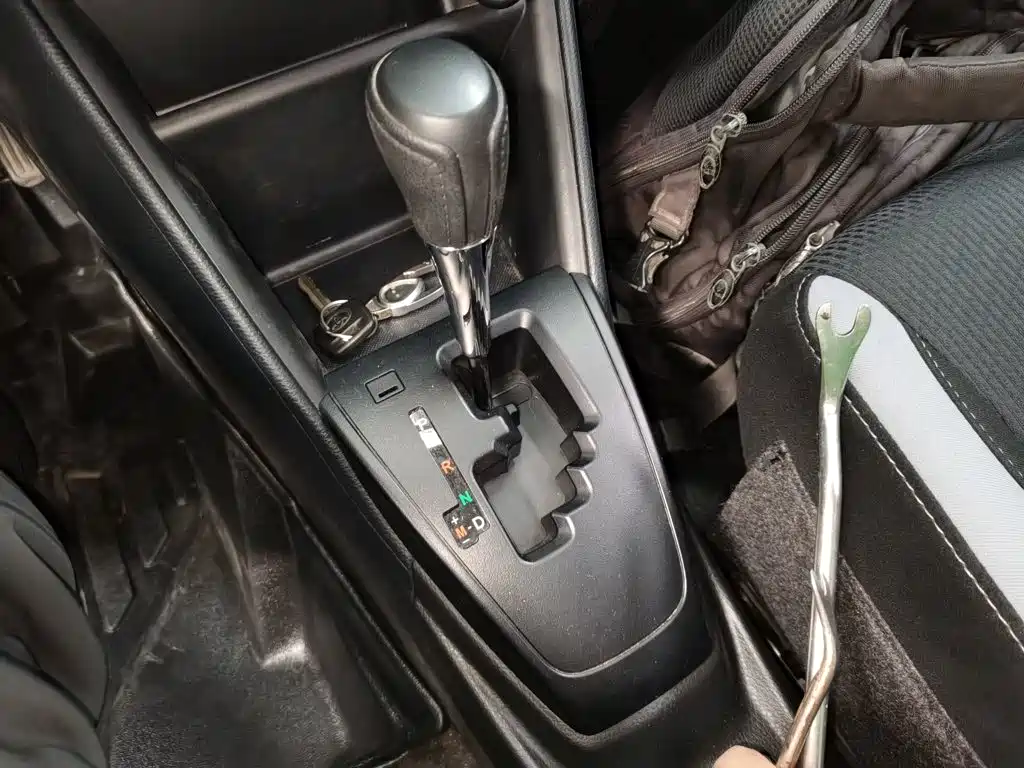 Toyota Yaris L 2022 — фото 10