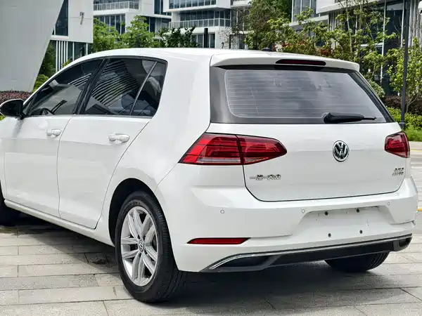 Volkswagen Golf 2020