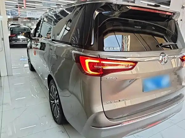 Buick GL8 2021
