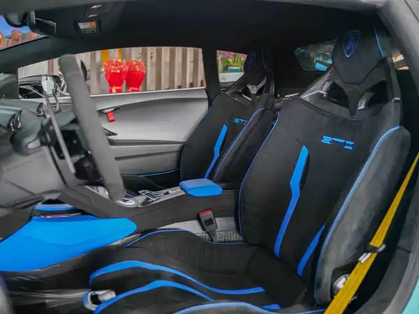 Lamborghini Huracan 2022
