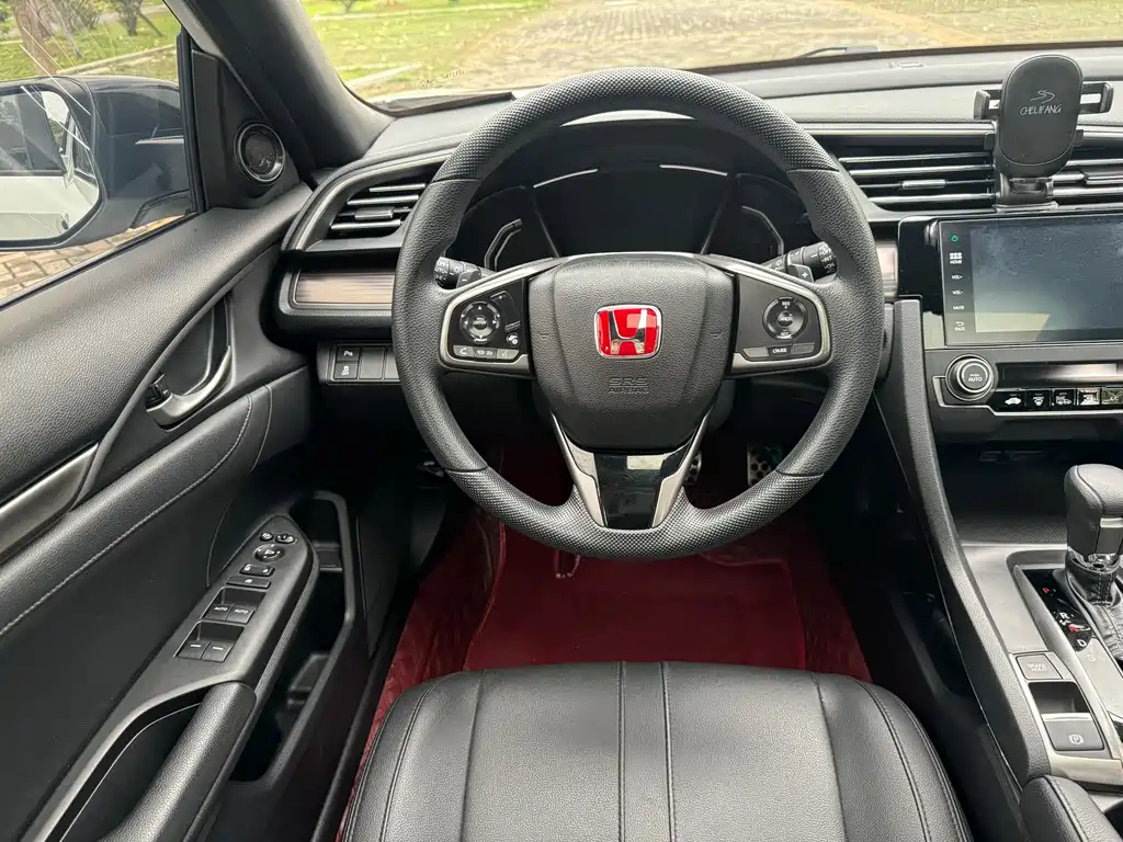 Honda Civic 2022 — фото 10