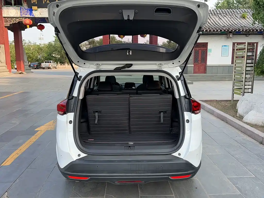 Chevrolet Orlando 2019 — фото 17