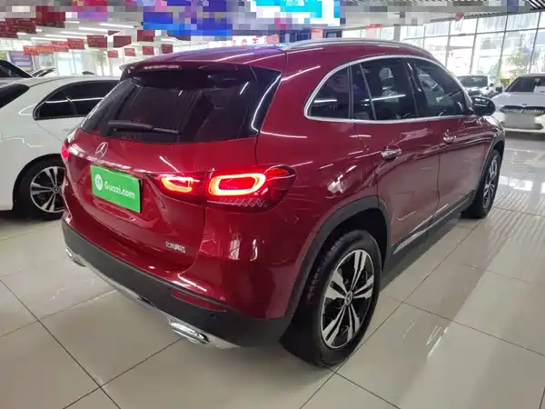 Mercedes-Benz GLA 2020