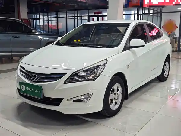 Hyundai Accent 2014