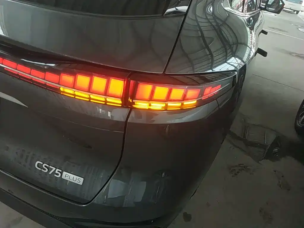 Changan CS75PLUS 2024 — фото 8