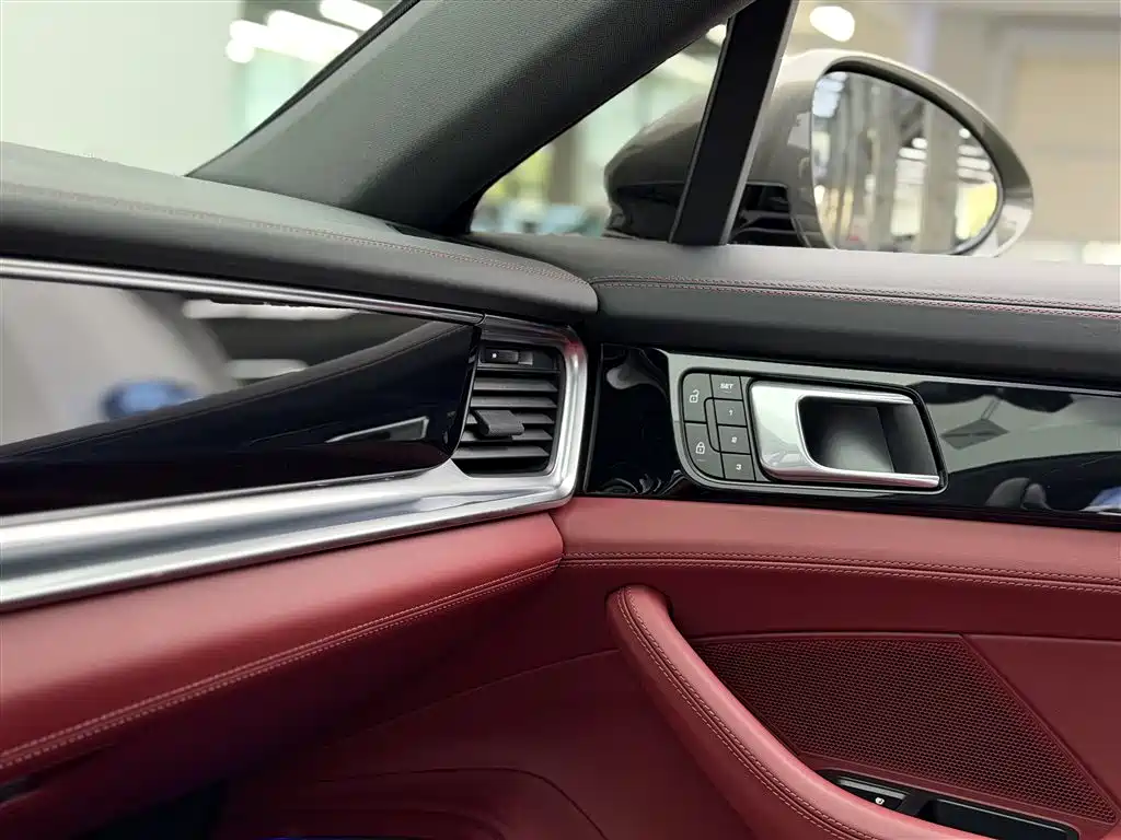 Porsche Panamera 2023 — фото 19