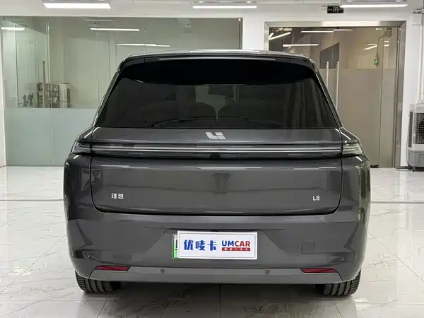 Li Auto L8 2025
