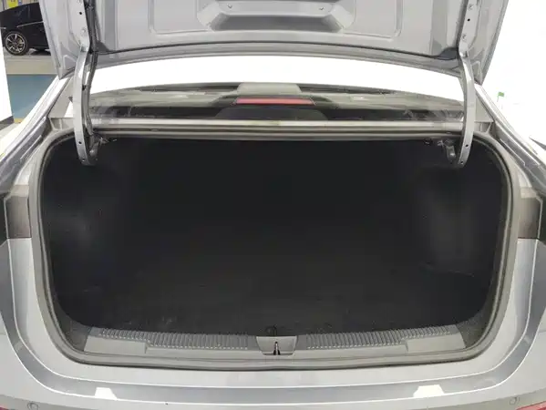 Roewe i5 2025