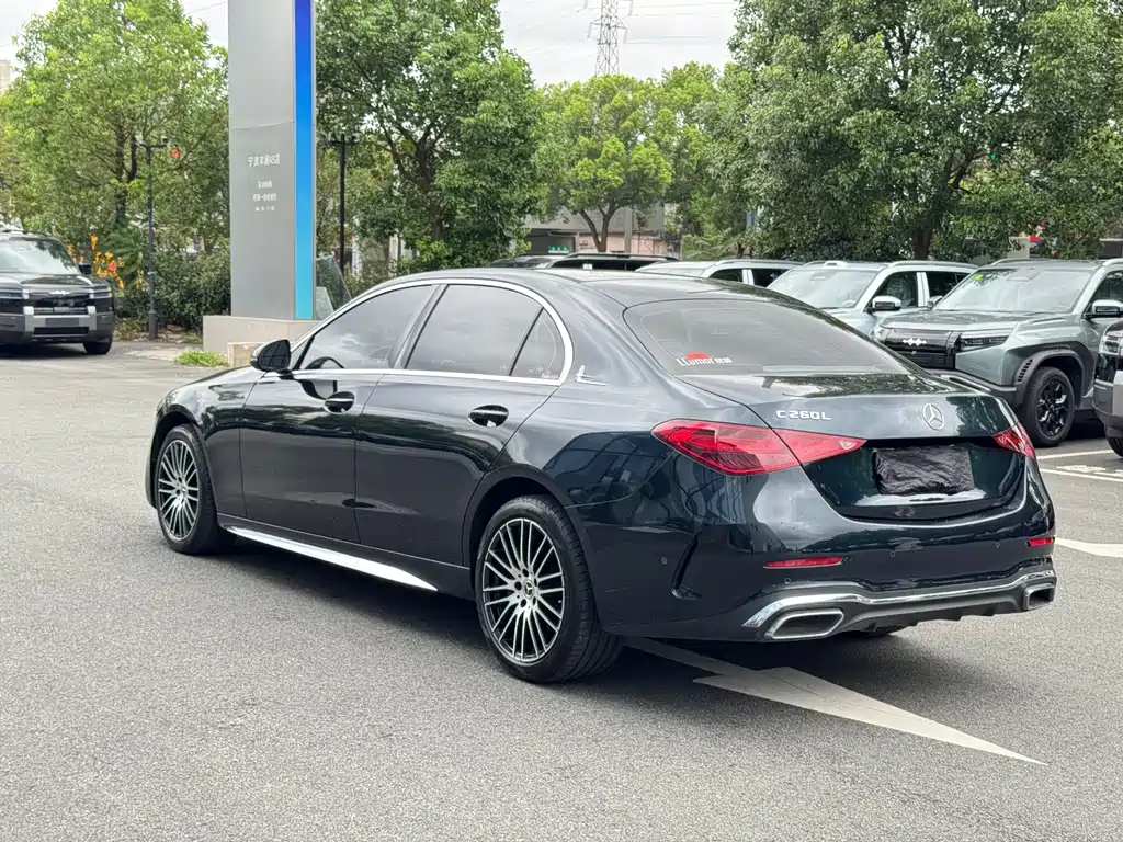 Mercedes-Benz C-Class 2023 — фото 11