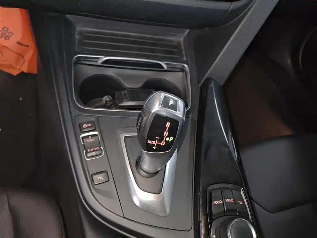 BMW 3 Series 2016 — фото 10