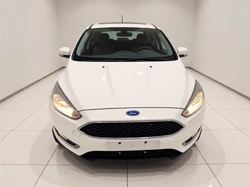 Ford Focus 2016 — фото 3