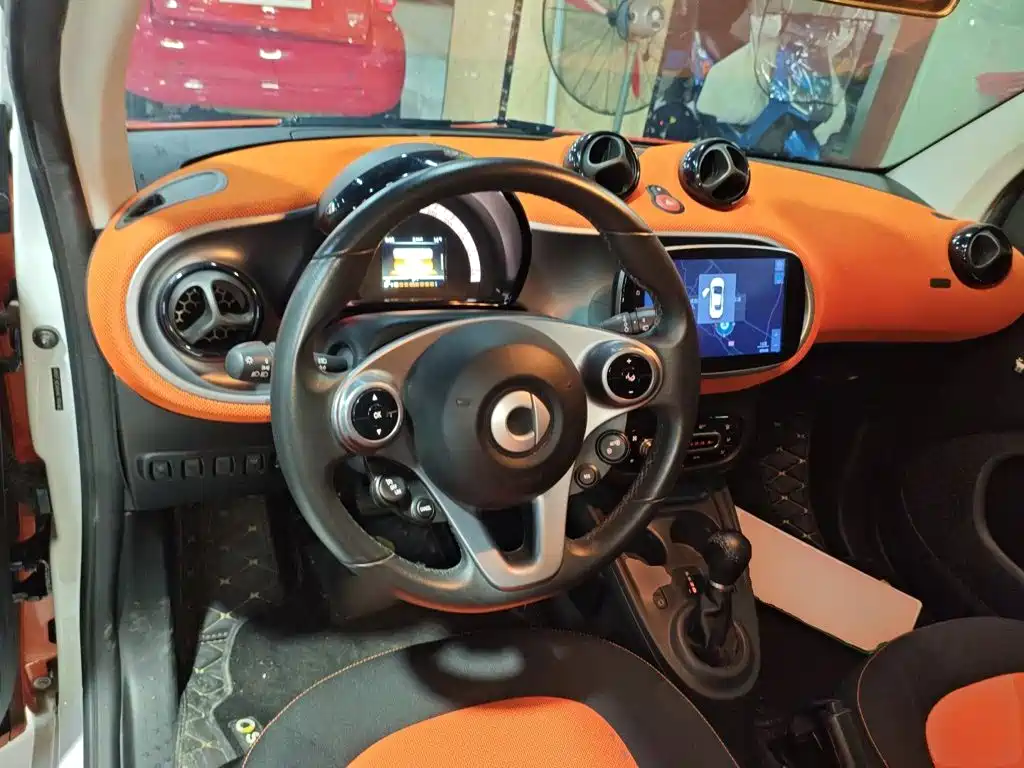 smart fortwo 2017 — фото 8