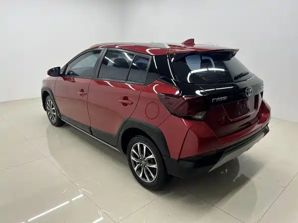 Toyota Yaris L 2022