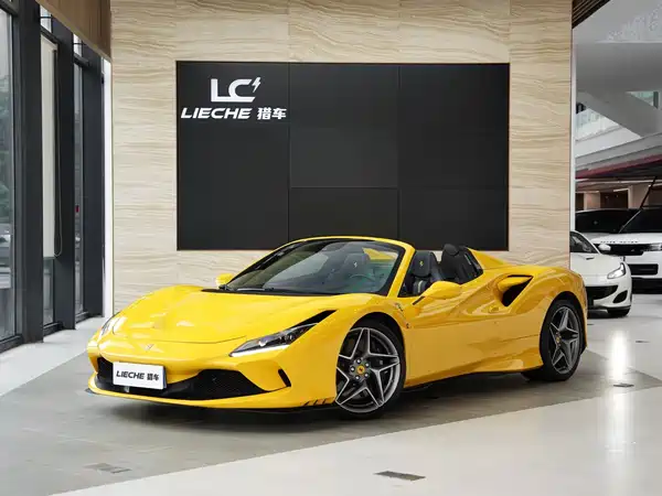 Ferrari F8 2021