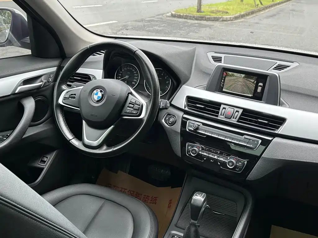BMW X1 2017 — фото 16