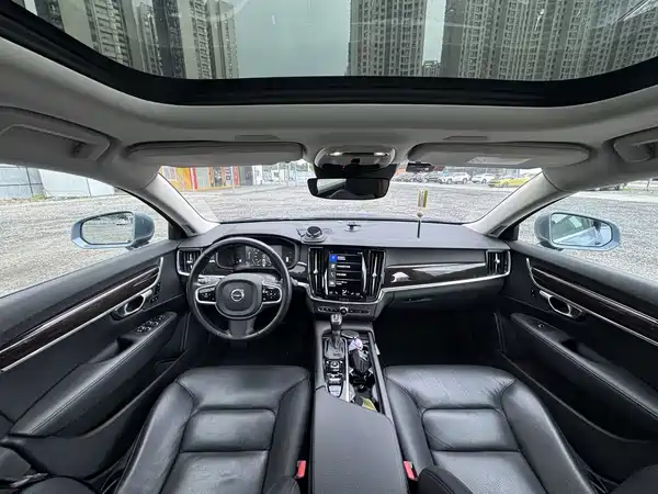 Volvo S90 2018