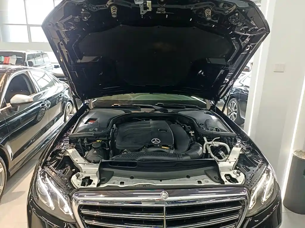 Mercedes-Benz E-Class 2020 — фото 20